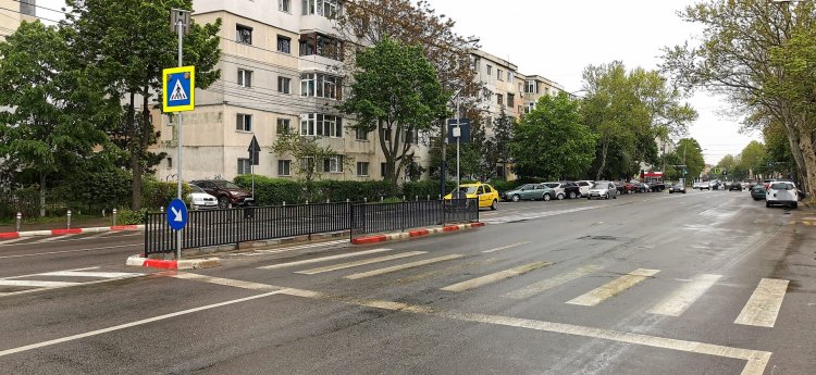 Trecerea de pietoni cu scuar de pe strada Soveja, din dreptul fostelor galerii, se desființează